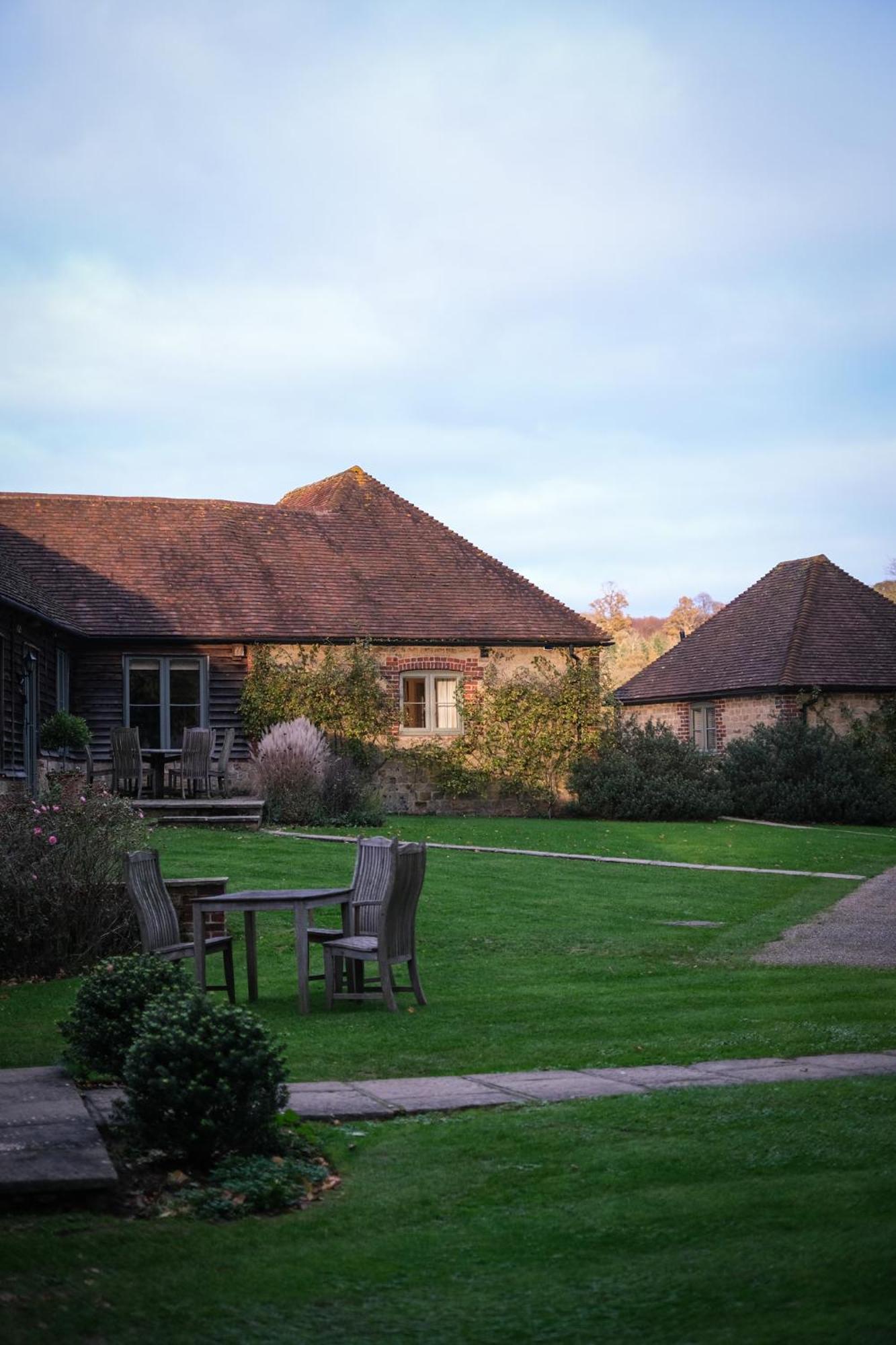 Cowdray Holiday Cottages Midhurst Exterior photo